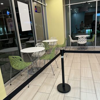 Pinkberry - Inside - Ice Cream & Frozen Yogurt Near Me - Sacramento, California Pinkberry - Inside - Ice Cream & Frozen Yogurt Near Me - Sacramento, California
