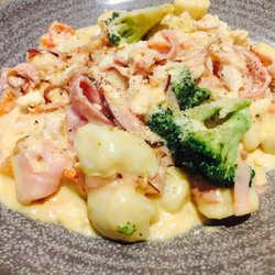 Shanikas Italian Trattoria - Marco pollo incredibly delicious