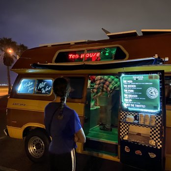 Racer Tea Bar - Great set up! - Coffee & Tea Near Me - Redondo beach, California