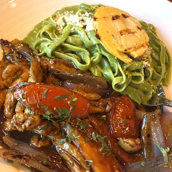 sabor mix ceviche.&. grill - Tallarin Verde Saltado Chicken with fettuccine. - Peruvian Near Me - Jacksonville, Florida sabor mix ceviche.&. grill - Tallarin Verde Saltado Chicken with fettuccine. - Peruvian Near Me - Jacksonville, Florida