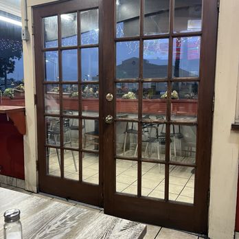 Taqueria Zarape - Outdoor seating - Mexican Near Me - Seaside, California Taqueria Zarape - Outdoor seating - Mexican Near Me - Seaside, California