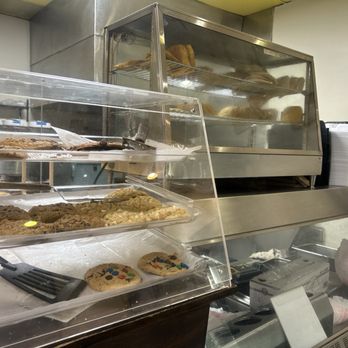 Palm Tree Caribbean Cafe - cookies , patties - Caribbean Near Me - Hampton, Virginia Palm Tree Caribbean Cafe - cookies , patties - Caribbean Near Me - Hampton, Virginia