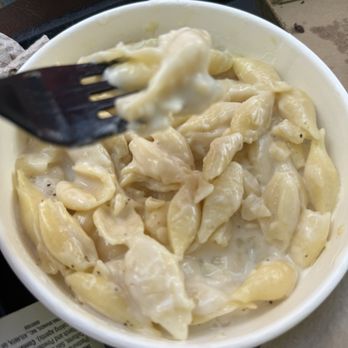 Whakawaiwai Eats - Mac and cheese original - Barbeque Near Me - Orlando, Florida