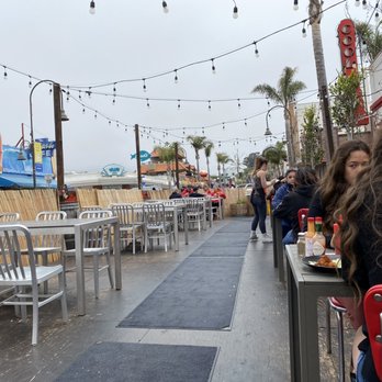 Cool Cat Cafe - Outdoor seating - American Near Me - Pismo Beach, California Cool Cat Cafe - Outdoor seating - American Near Me - Pismo Beach, California