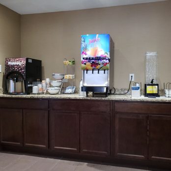 Comfort Inn Norwalk - Sandusky - Hotels Near Me - Norwalk, Ohio