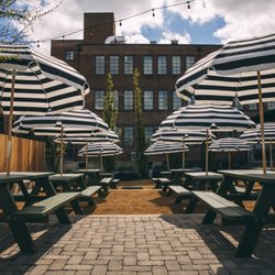 Dicey's Pizza & Tavern
