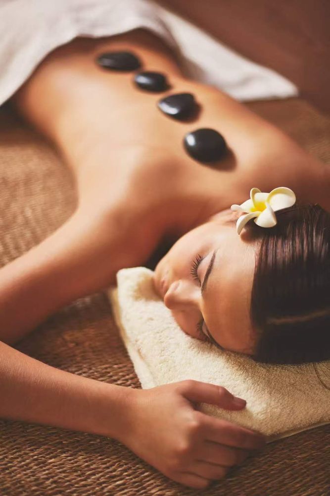 3 Foot Massage Logo