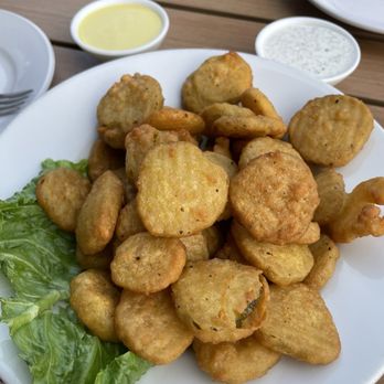 Sisu Brewing - Fried dill pickle chips - Brewpubs Near Me - Astoria, Oregon