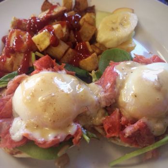 Foodies On Board - Delicious bene with smoked salmon (I put ketchup on hash browns :) ) - Caterers Near Me - Burnaby, British Columbia Foodies On Board - Delicious bene with smoked salmon (I put ketchup on hash browns :) ) - Caterers Near Me - Burnaby, British Columbia