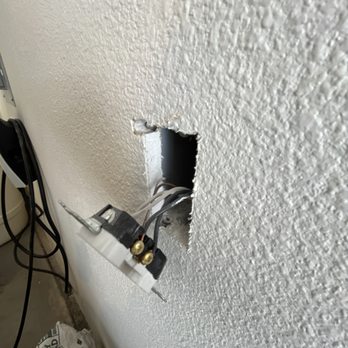 Aspen Electric - We inspect your plugs - Electricians Near Me - Reno, Nevada Aspen Electric - We inspect your plugs - Electricians Near Me - Reno, Nevada