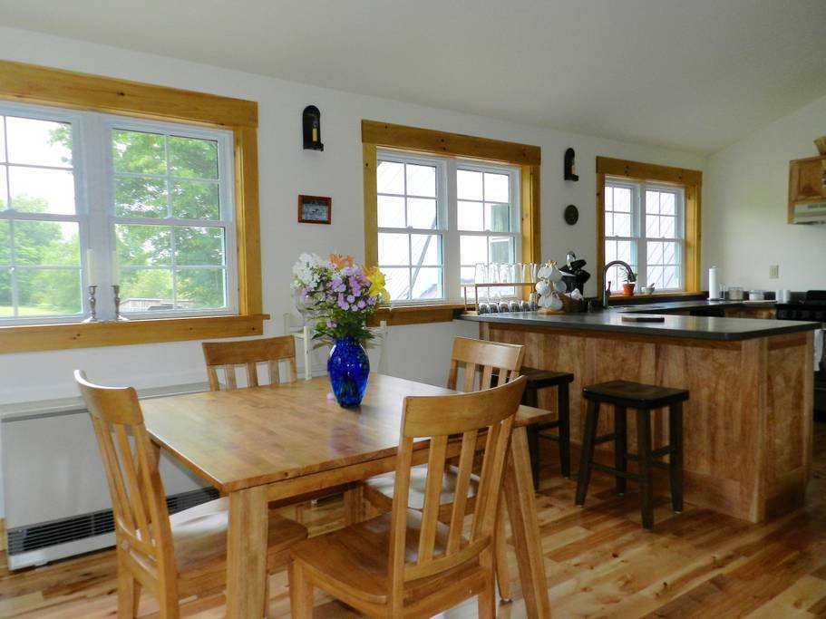 THE LODGE AT BLACKBERRY HILL 11 Photos 359 Stevens Rd, Glover