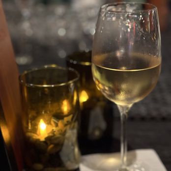 151 Kitchen | Bar - Cocktail Bars Near Me - Elmhurst, Illinois