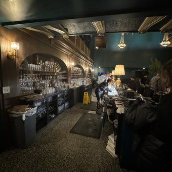 Mayflower - The Encore - Cocktail Bars Near Me - Troy, Ohio