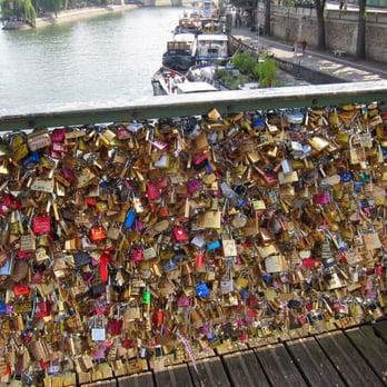 Le Pont des Arts - Landmarks & Historical Buildings Near Me - Paris, 75