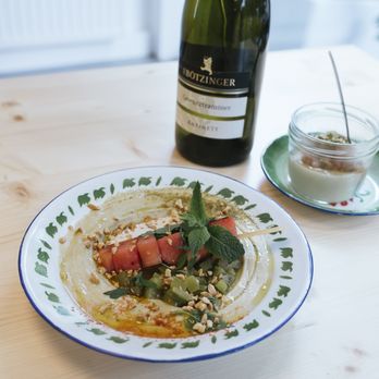 Mashery Hummus Kitchen - Wochenvariante mit gegrillter Melone und Paprika-Relish - Middle Eastern Near Me - Cologne, NW