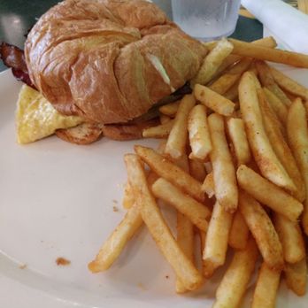 Metro Diner - Bacon Egg Croissant w/FF - American Near Me - Cape Coral, Florida