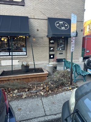 Carnivore Oak Park by null