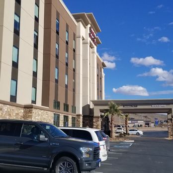 Hampton Inn & Suites St. George SunRiver - Front of the hotel - Hotels Near Me - St George, Utah