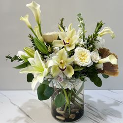 Wine & Blooms