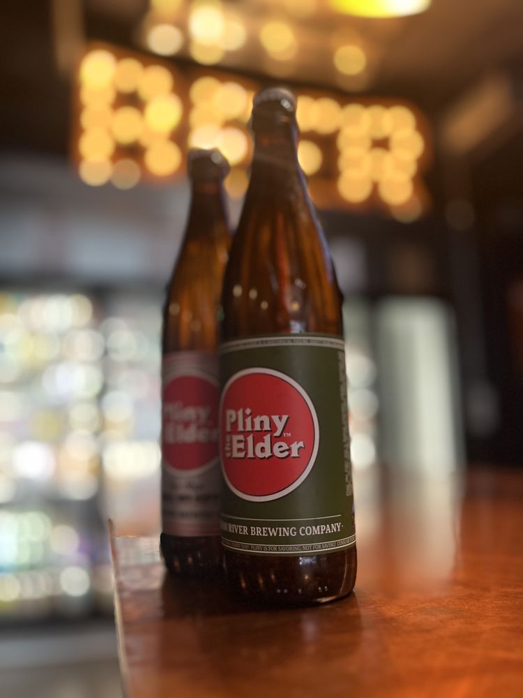 Hopua Craft Beer & Bottle Shop Logo