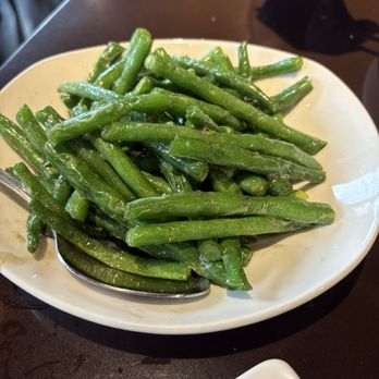 Din Tai Fung - String Beans with Garlic - Taiwanese Near Me - Seattle, Washington Din Tai Fung - String Beans with Garlic - Taiwanese Near Me - Seattle, Washington
