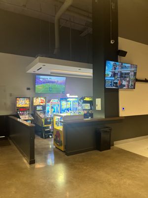 Atlas Brew Works & Andy's Pizza Carlyle Crossing Alexandria by null