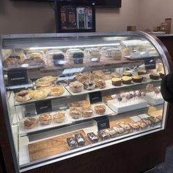 Gloria Jeans Coffees - Dessert case
