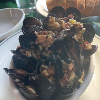 Place Pigalle - Steamed Mussels Pigalle - French Near Me - Seattle, Washington Place Pigalle - Steamed Mussels Pigalle - French Near Me - Seattle, Washington