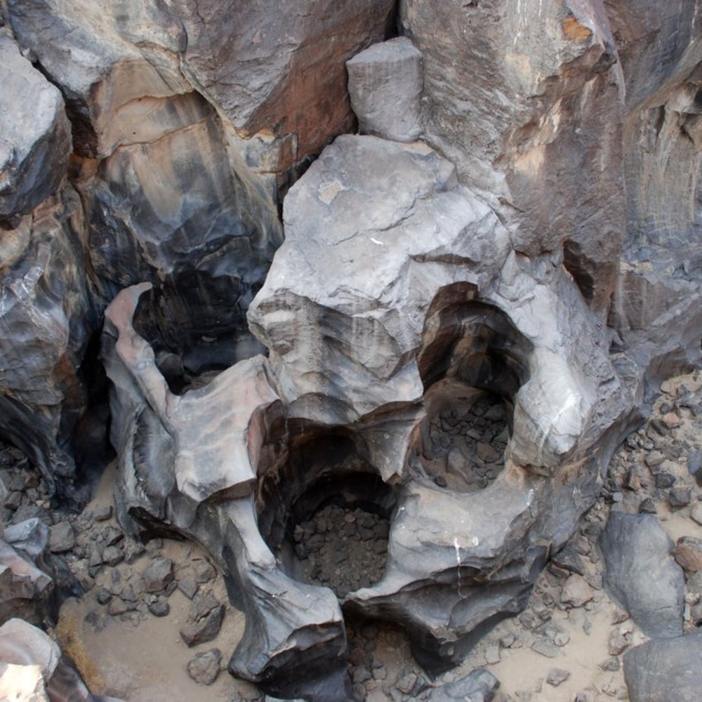 Fossil Falls - Hiking Near Me - Little Lake, California Fossil Falls - Hiking Near Me - Little Lake, California