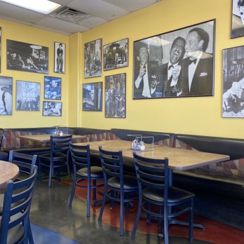 Da Boyz Pizza & Pasta - Dining room - Italian Near Me - Yuma, Arizona