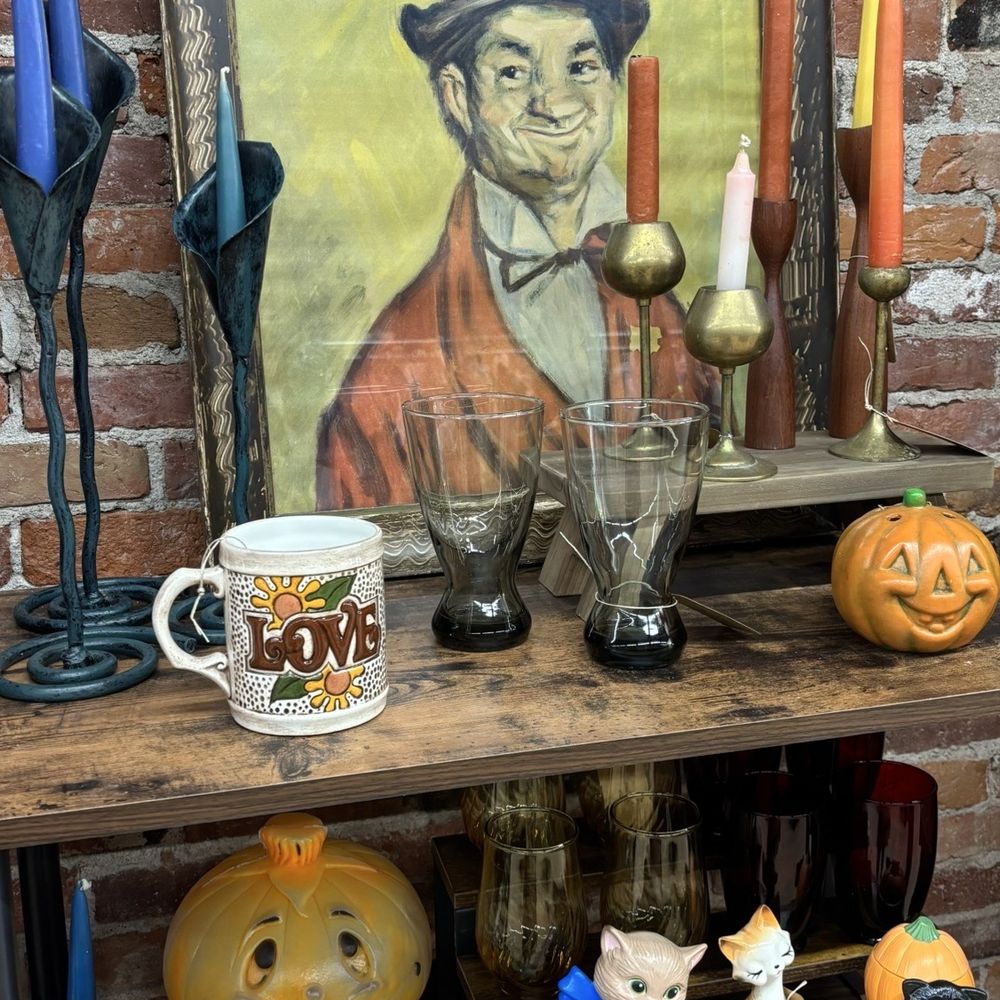 Spotlight Vintage - Used, Vintage & Consignment Near Me - Saint Albans City, Vermont Spotlight Vintage - Used, Vintage & Consignment Near Me - Saint Albans City, Vermont