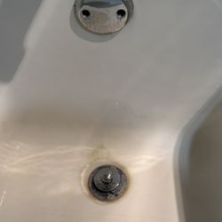 House On the Rock Resort - Bathtub drain