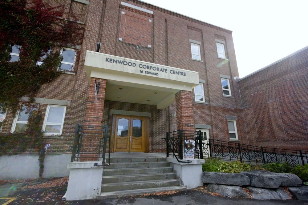 KENWOOD CORPORATE CENTRE Updated October 2024 16 Edward Street S