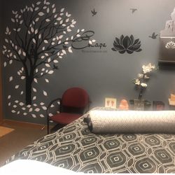 Bin Massaged - Room