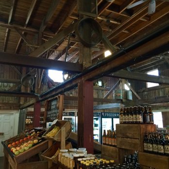 Heirloom Market - Farmers Market Near Me - Wethersfield, Connecticut
