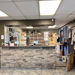 Saugus Animal Hospital - Front desk