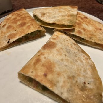 7 West Cafe - Chicken quesadilla - Italian Near Me - Toronto, Ontario