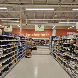 Hannaford Supermarkets - New wide aisles