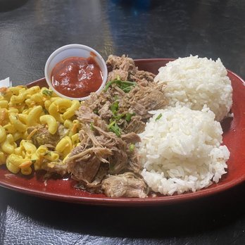 Maui Brewing - Pub Plate with Kahlua Pork - Brewpubs Near Me - Lahaina, Hawaii Maui Brewing - Pub Plate with Kahlua Pork - Brewpubs Near Me - Lahaina, Hawaii