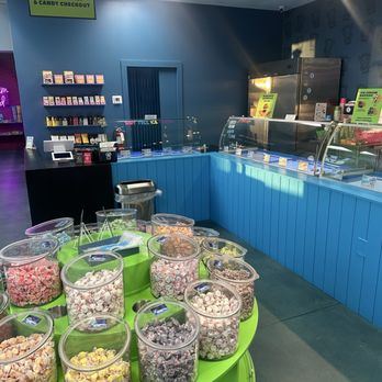 Planet Ice Cream & Candy - Candy and icecream - Ice Cream & Frozen Yogurt Near Me - Treasure Island, Florida