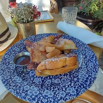 Little Hen - Food is here - Breakfast & Brunch Near Me - Miami, Florida Little Hen - Food is here - Breakfast & Brunch Near Me - Miami, Florida