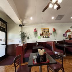 Thai Nghiep Ky Mi Gia - Simple interior decor