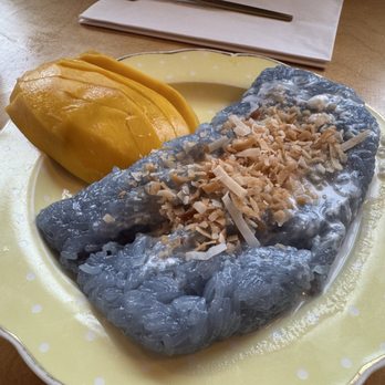 Rukdiew Cafe - Sticky Rice with Mango - Thai Near Me - Portland, Oregon Rukdiew Cafe - Sticky Rice with Mango - Thai Near Me - Portland, Oregon