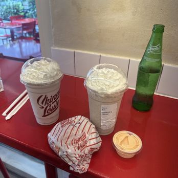 Skinny Louie - Burgers Near Me - Miami, Florida