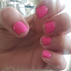 Classy Nails and Spa - No-Chip chipped 2 days later.