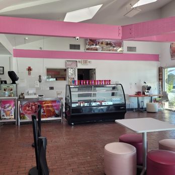 La Michoacana Imperial - Interior - Ice Cream & Frozen Yogurt Near Me - Whittier, California La Michoacana Imperial - Interior - Ice Cream & Frozen Yogurt Near Me - Whittier, California