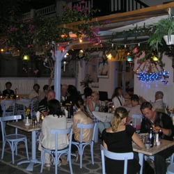 Pinnacle Trips - Greek Taverna
Mykonos, Greece