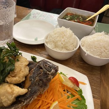 Sisters Thai - Crispy Whole Founder - Thai Near Me - Alexandria, Virginia Sisters Thai - Crispy Whole Founder - Thai Near Me - Alexandria, Virginia