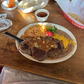 Gilbert's El Indio Restaurant - Carne Asada - Mexican Near Me - Santa Monica, California Gilbert's El Indio Restaurant - Carne Asada - Mexican Near Me - Santa Monica, California