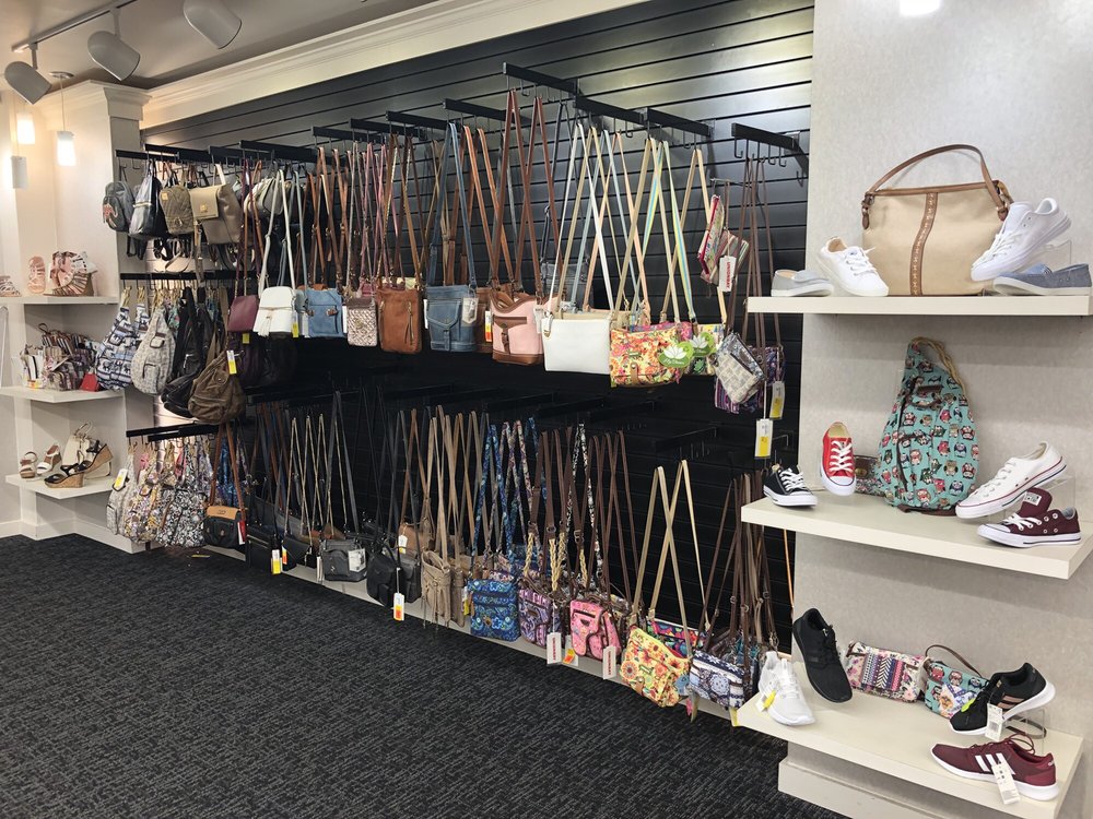 SHOE DEPT. ENCORE Updated September 2024 918 N Chancery St